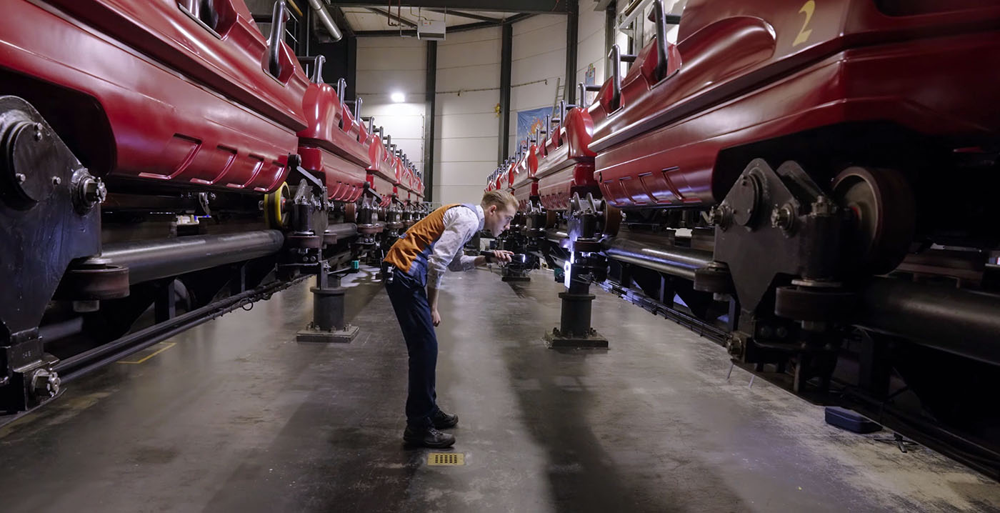 Video: hoe worden de wielen van Efteling-achtbaan Vogel Rok geproduceerd?