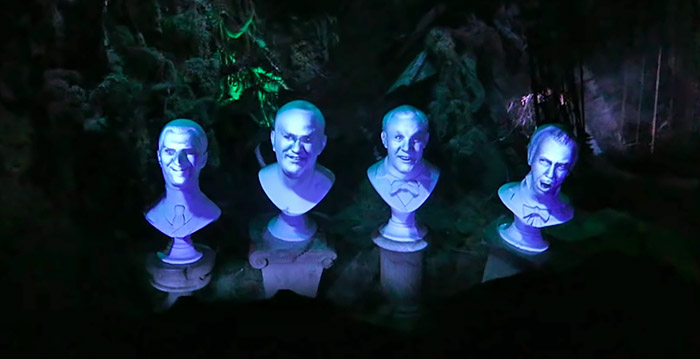 Nu te koop in Disneyland Paris: zingende bustes uit spookhuis Phantom Manor