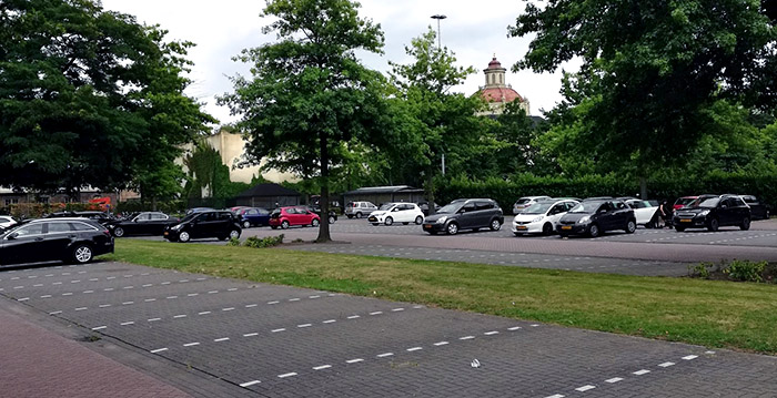 Efteling-personeel mag niet meer parkeren bij kantoor