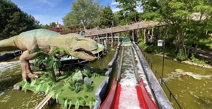 Video: waterbaan DinoSplash in Plopsaland nu officieel geopend