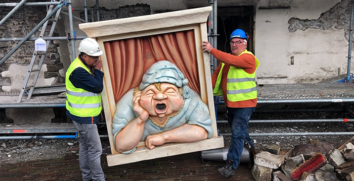 Video: Efteling haalt Holle Bolle Gijs weg