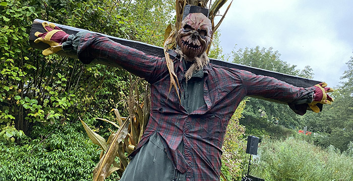 Foto's: decors Halloween Fright Nights opgebouwd in Walibi Holland