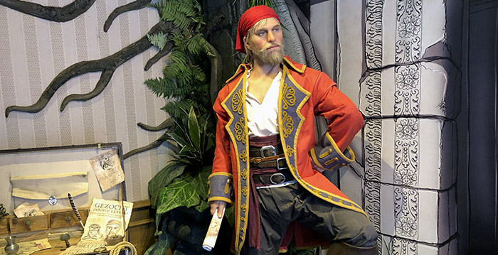 Europa-Park toont eerste animatronic van Piraten in Batavia