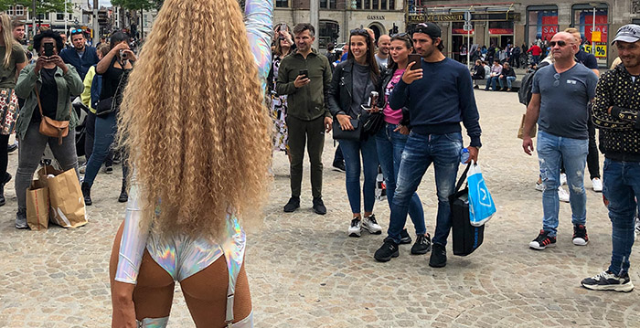 Madame Tussauds Amsterdam presenteert schaarsgeklede Beyoncé