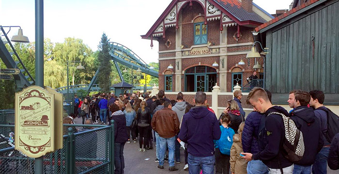 Uitzonderlijk drukke herfstdag in de Efteling: 27.000 bezoekers