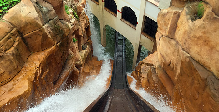 32 graden in Phantasialand: waterattractie de hele dag dicht