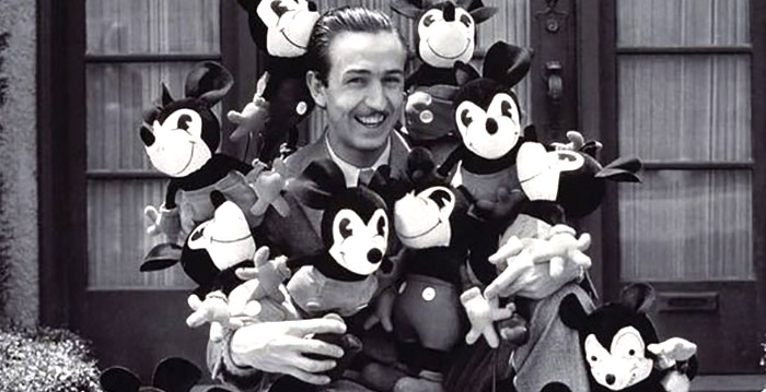 Verder Beringstraat raket Disneyland Paris gaat unieke Mickey Mouse-knuffels verkopen - Looopings.nl