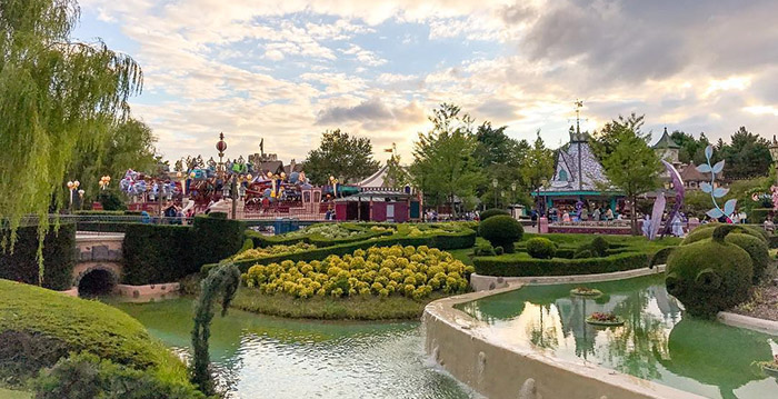 Voor het eerst in anderhalf jaar: alle attracties Disneyland geopend