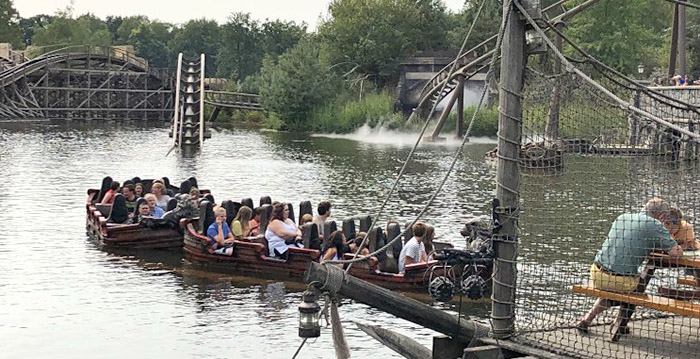 Efteling-bezoekers vijftig minuten vast in Vliegende Hollander