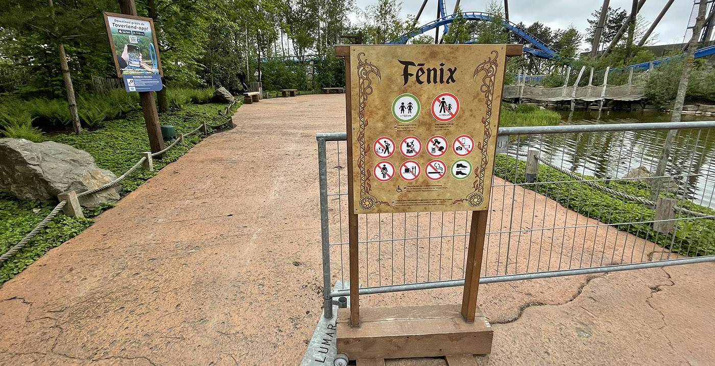 Foto's: Toverland past wachtrijen aan vanwege nieuwe coronaregel