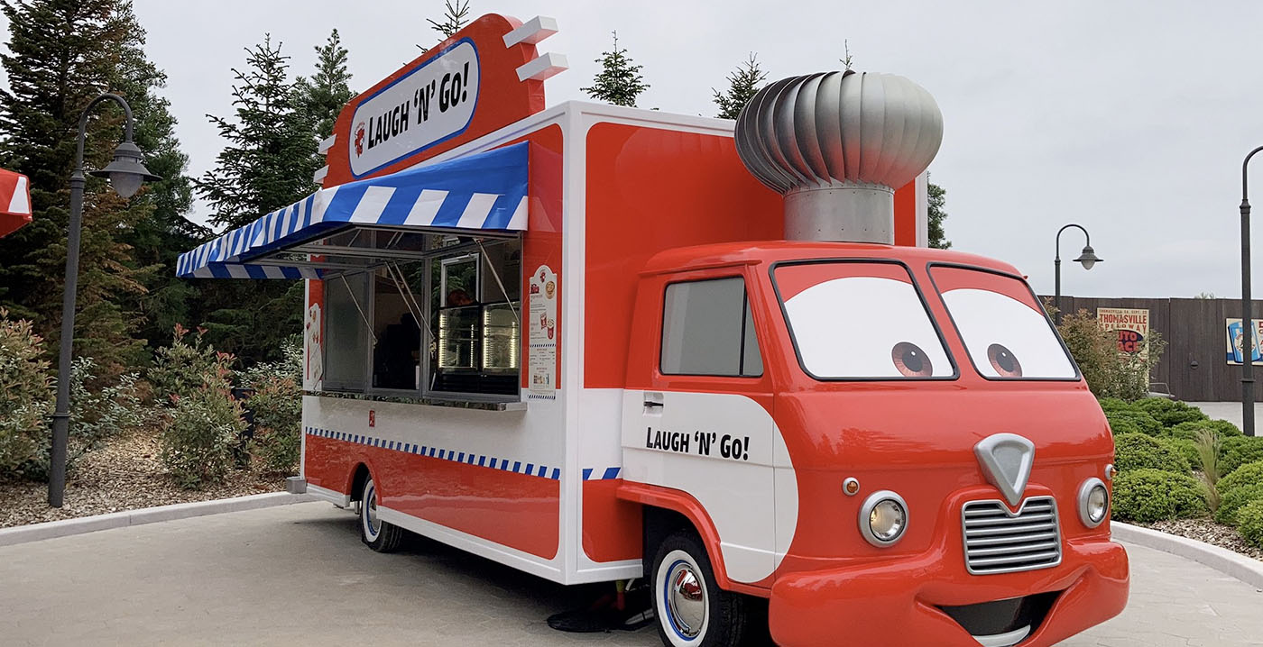 Disneyland Paris presenteert Cars-foodtruck met kaassnacks