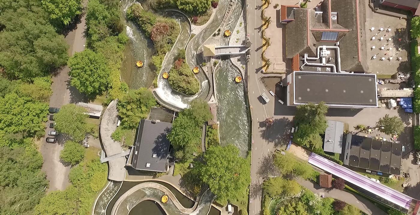 Video: achter de schermen bij wildwaterbaan Avonturenpark Hellendoorn