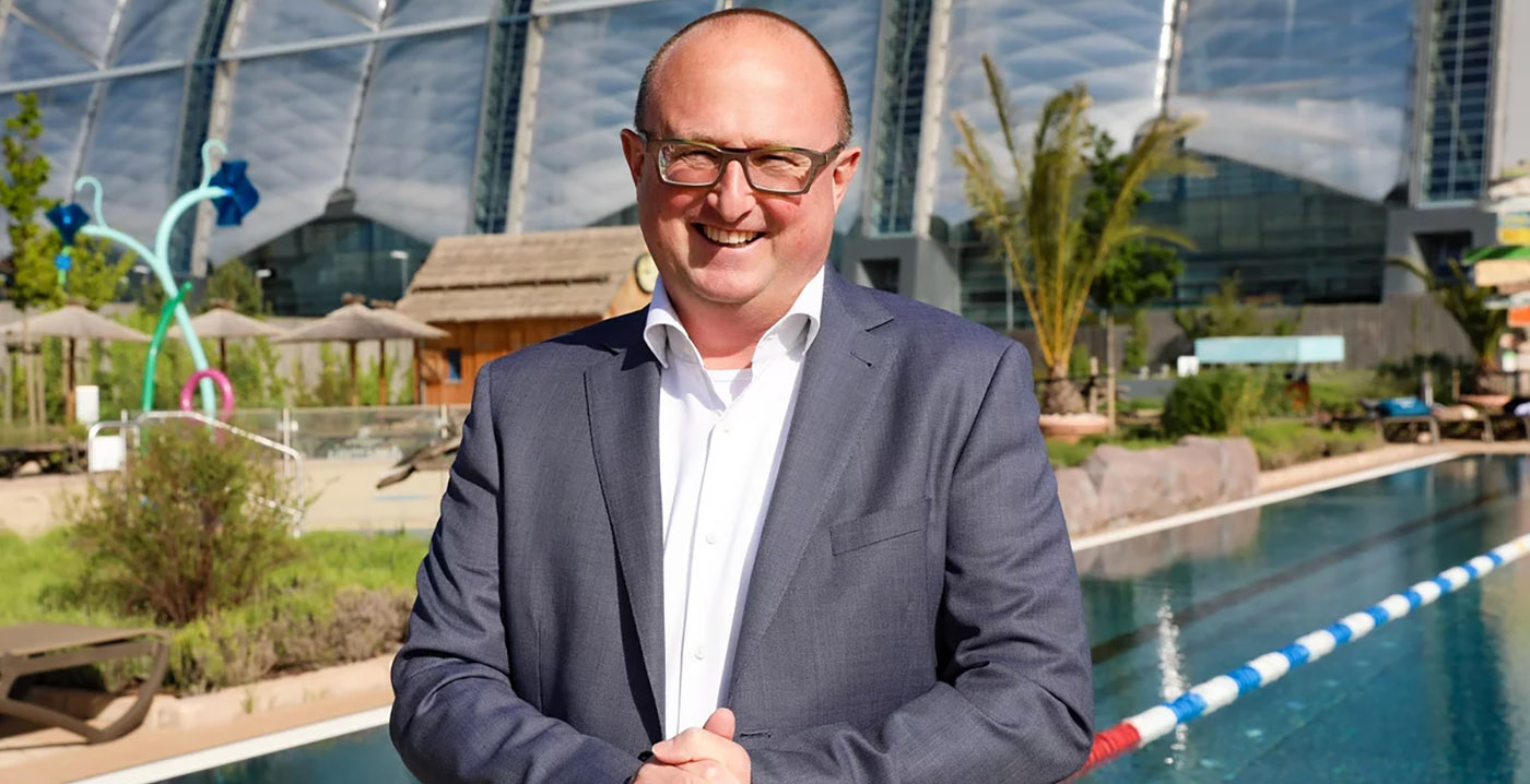 Nederlandse directeur opent 135 vakantiehuizen bij gigantisch zwemparadijs