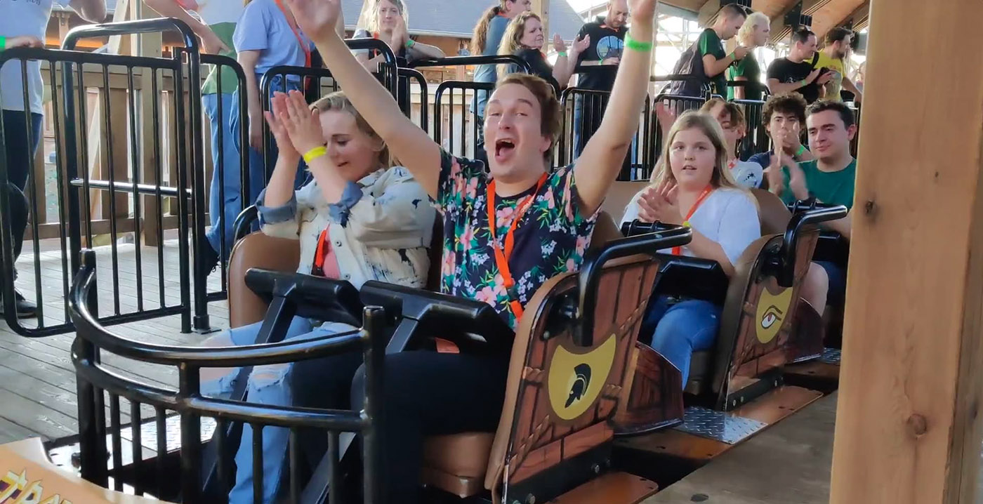 Toverland verrast fans met nostalgische muziek tijdens fandag