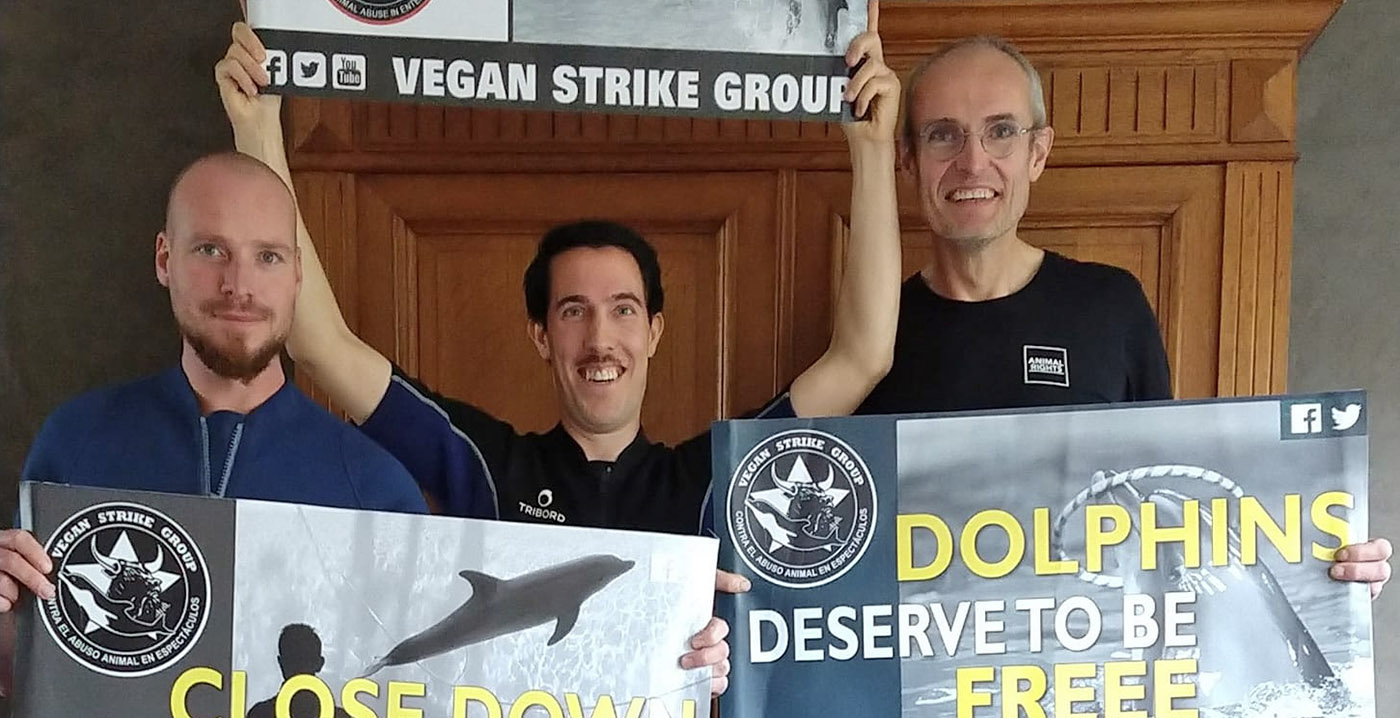 Dierenrechtenactivist gearresteerd na verstoren Dolfinarium-show