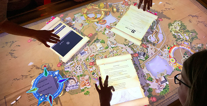 Foto's: nieuwe interactieve plattegrond in Efteling Museum ...