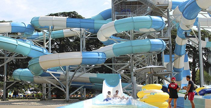 Vrouw bewusteloos door pijnlijk ongeluk in glijbaan Walibi