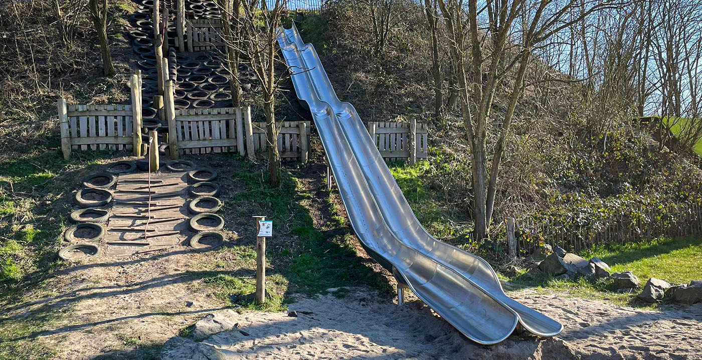 Voorbeeld Beschikbaar lengte Mega-glijbaan in Brabants pretpark aangepast na ongeluk: 'Zorgt voor extra  veiligheid' - Looopings.nl