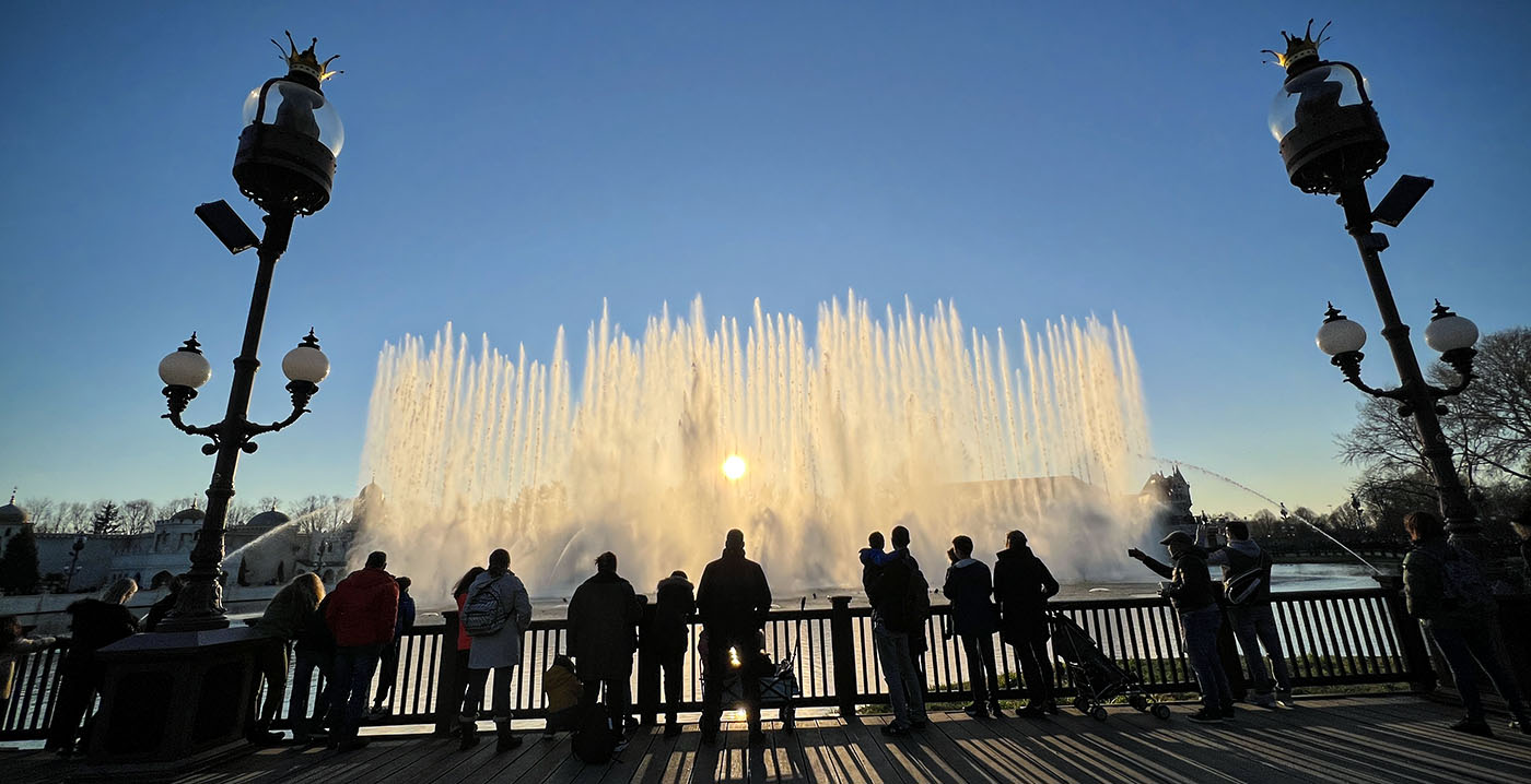 Efteling sluit deal met muziekuitgever: Aquanura-show met Monsieur Cannibale mag weer vertoond worden