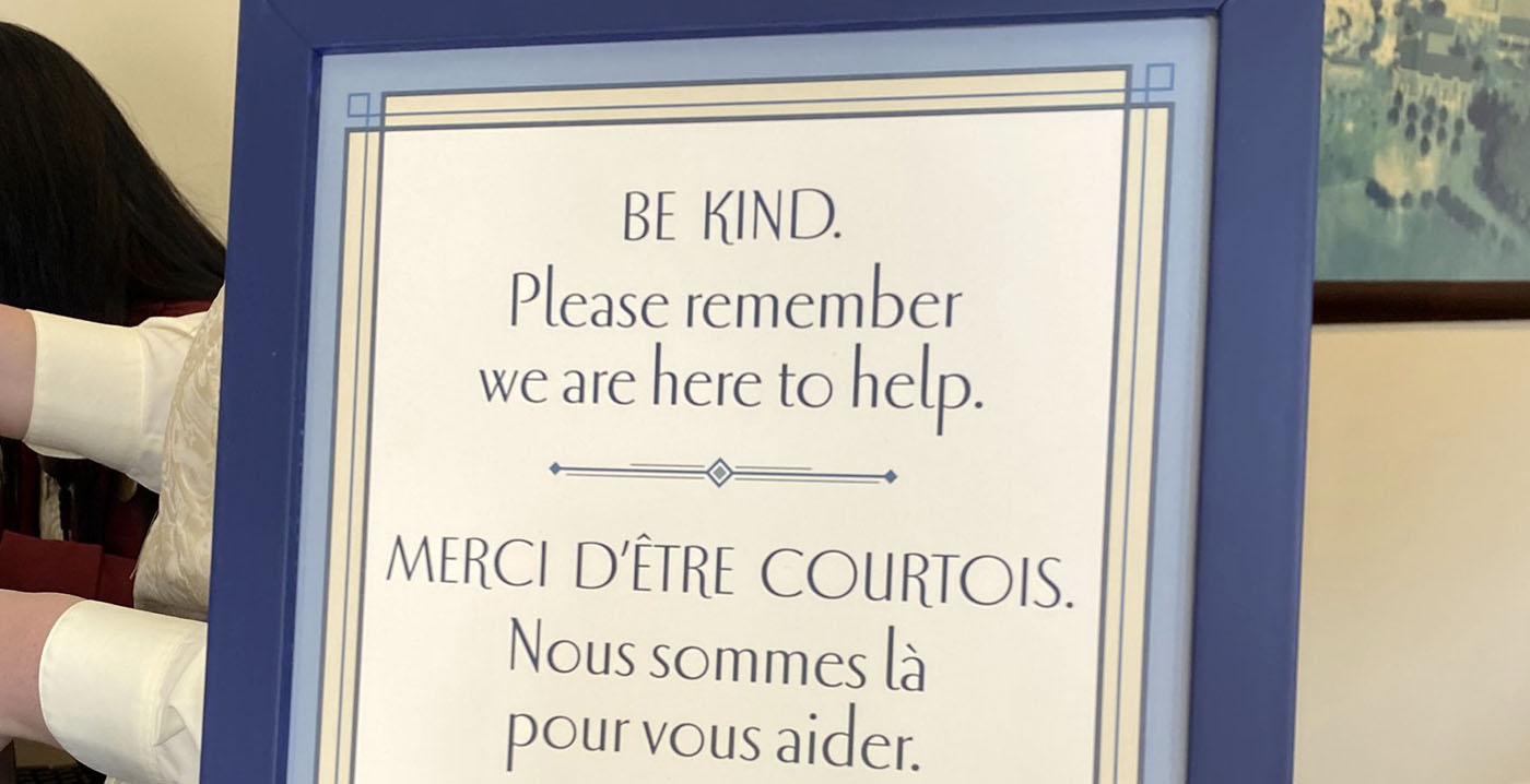 Nieuw bordje in Disneyland Paris: 'Wees aardig'