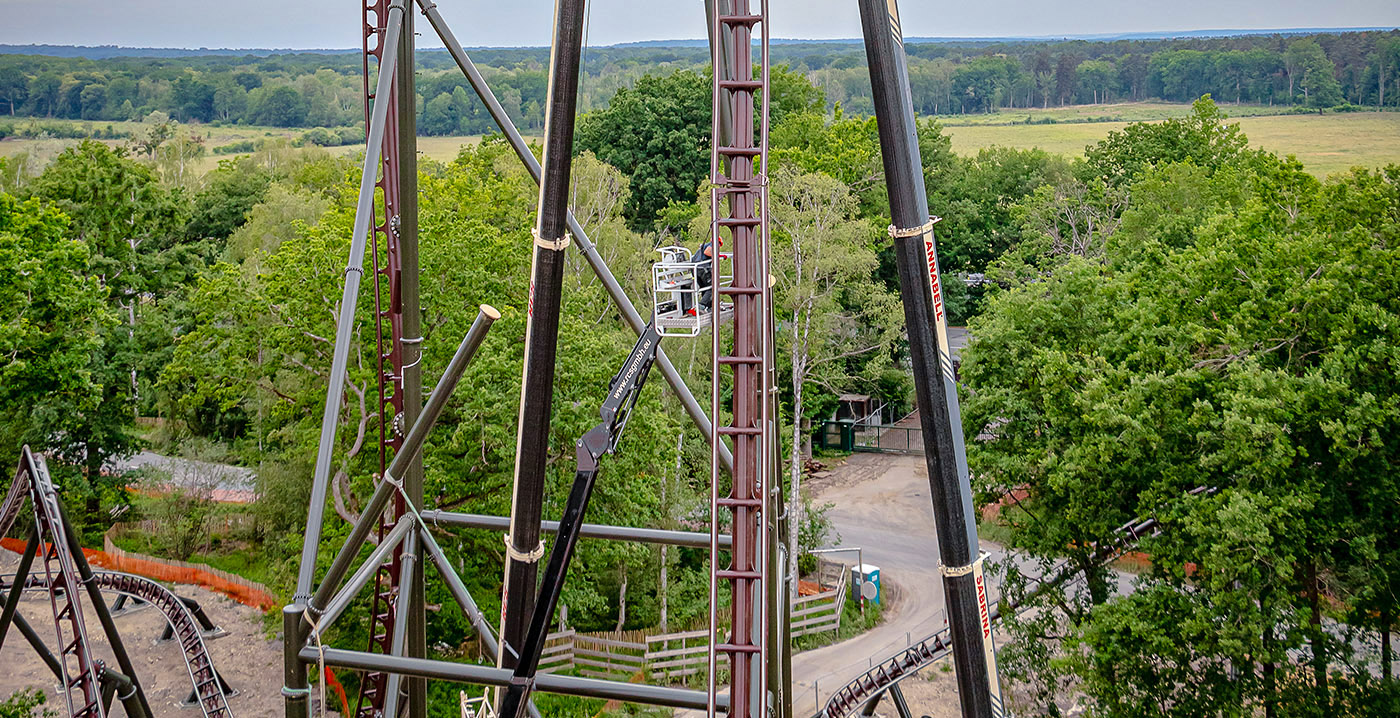 Foto's: hoogste punt van nieuwe lanceerachtbaan Parc Astérix bereikt