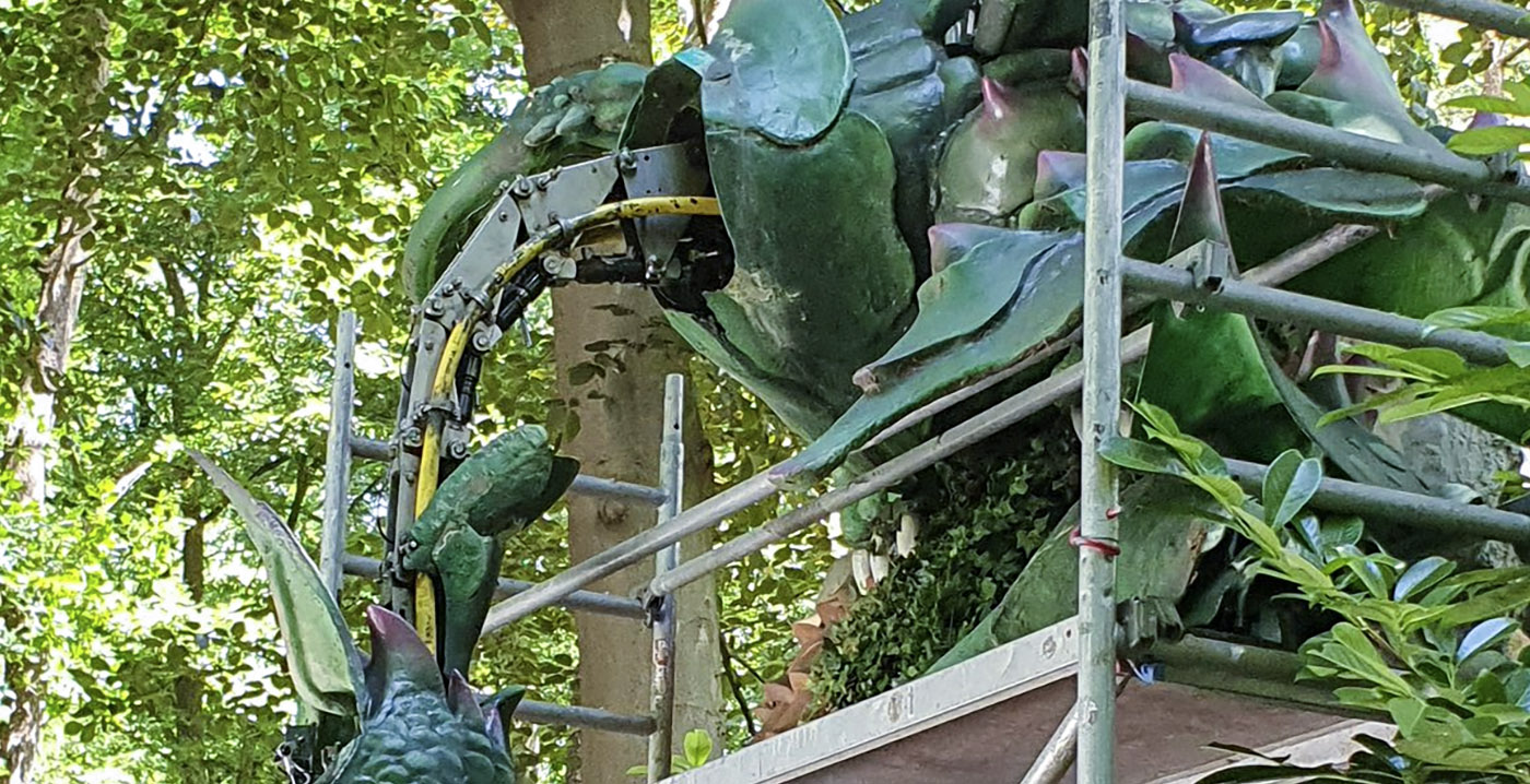 Foto's: Efteling druk bezig met onderhoudsklusjes in het Sprookjesbos