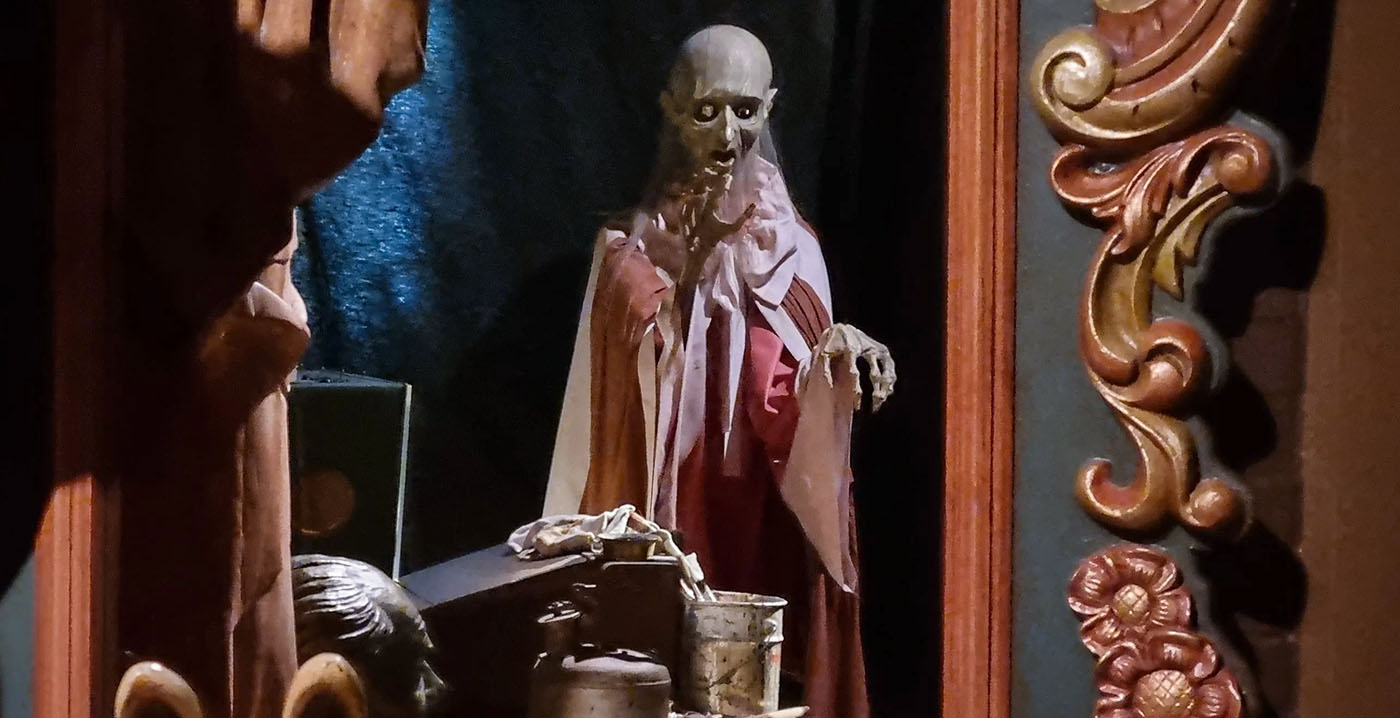 Foto's: drie decorstukken uit het Spookslot toegevoegd aan Efteling Museum