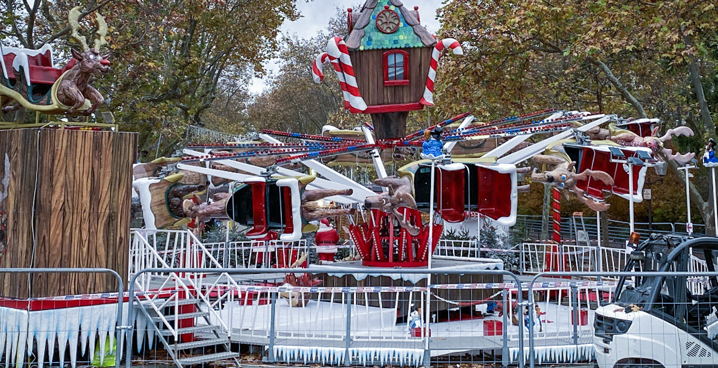 Ongeluk op Franse kerstmarkt: inzittenden vallen uit carrousel door kantelen bakjes