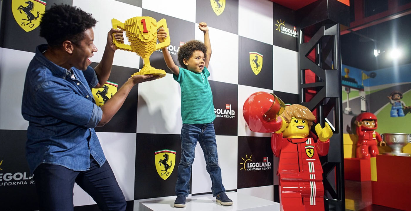 Legoland-pretparken gaan samenwerking aan met Ferrari