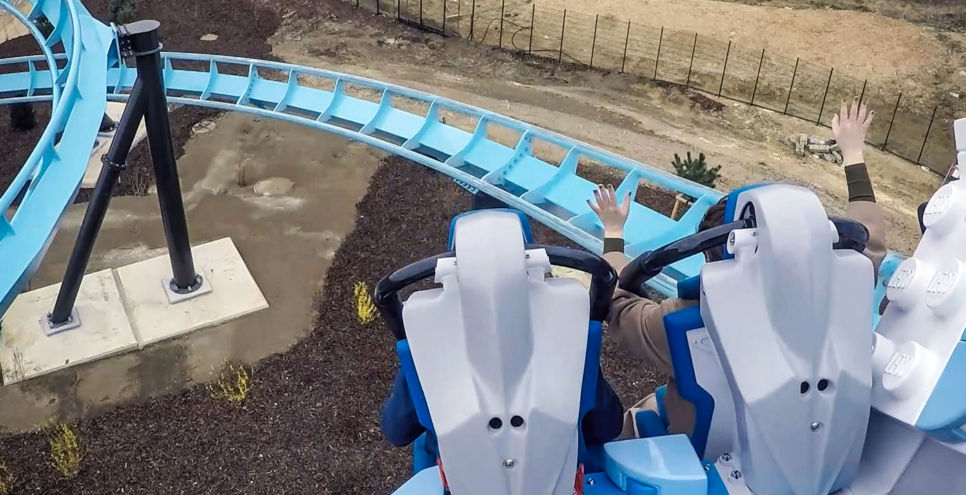 Video: Legoland Deutschland opent wing coaster in Lego-stijl