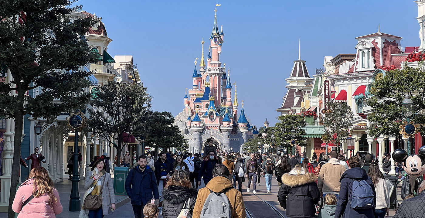 Vakbonden Disneyland Paris roepen op tot algehele staking op dinsdagochtend