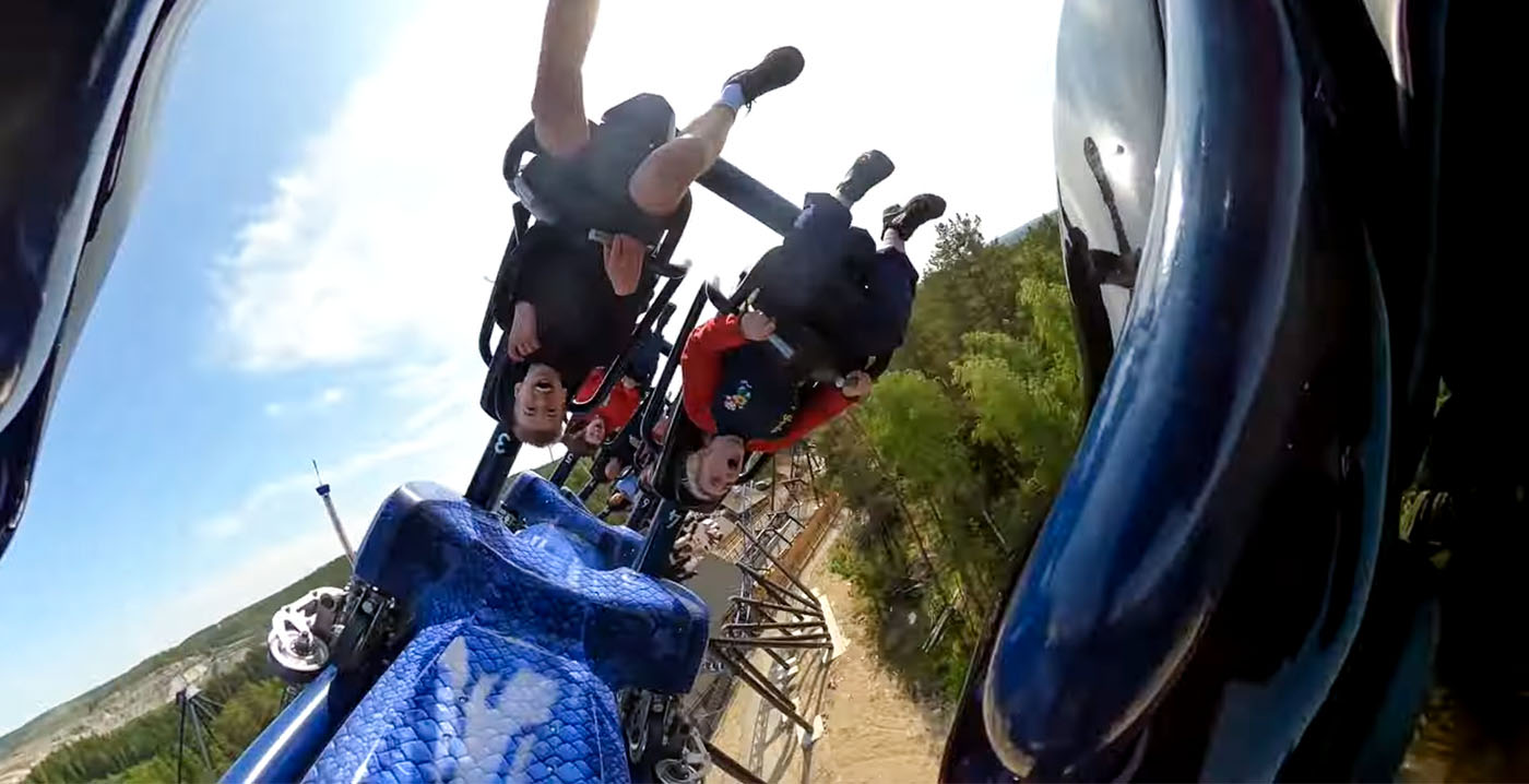 Attractiepark in Noorwegen opent triple-launch coaster met hangende karretjes