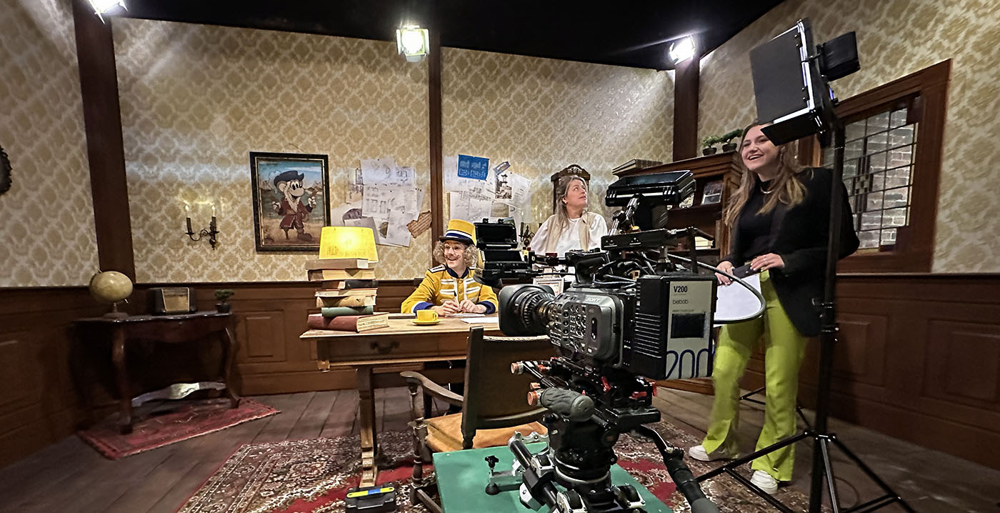 Julianatoren verovert de televisiewereld: eigen series en permanente tv-studio