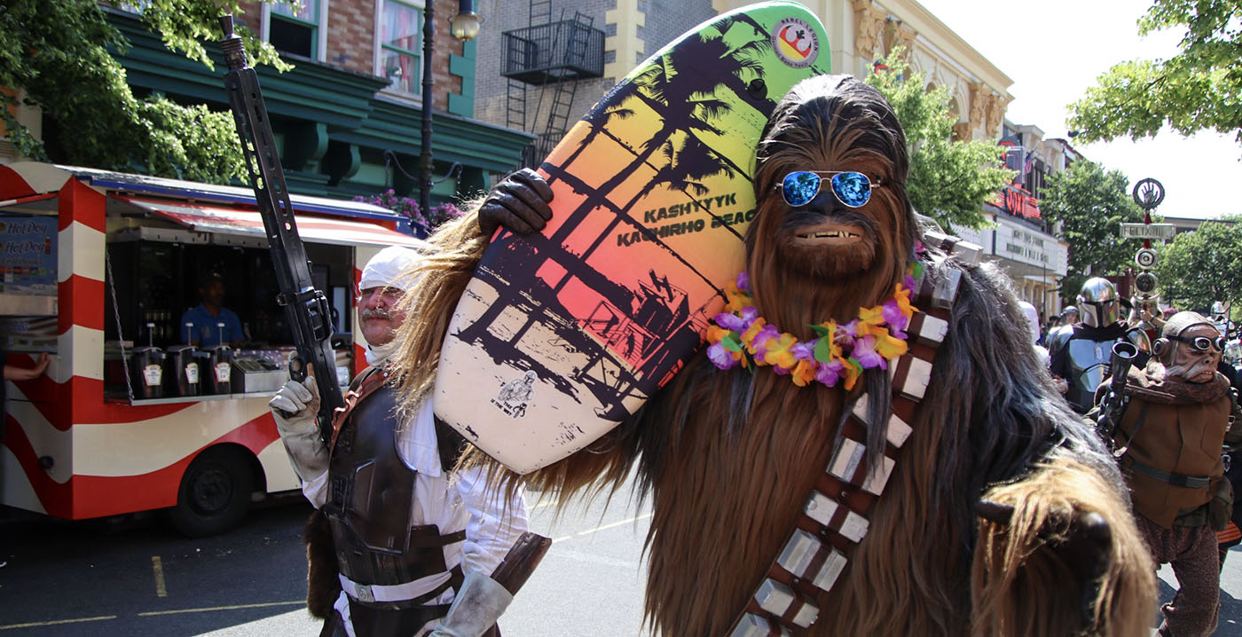 Foto's: honderden cosplayers in Movie Park Germany op Cosplay Day 2023