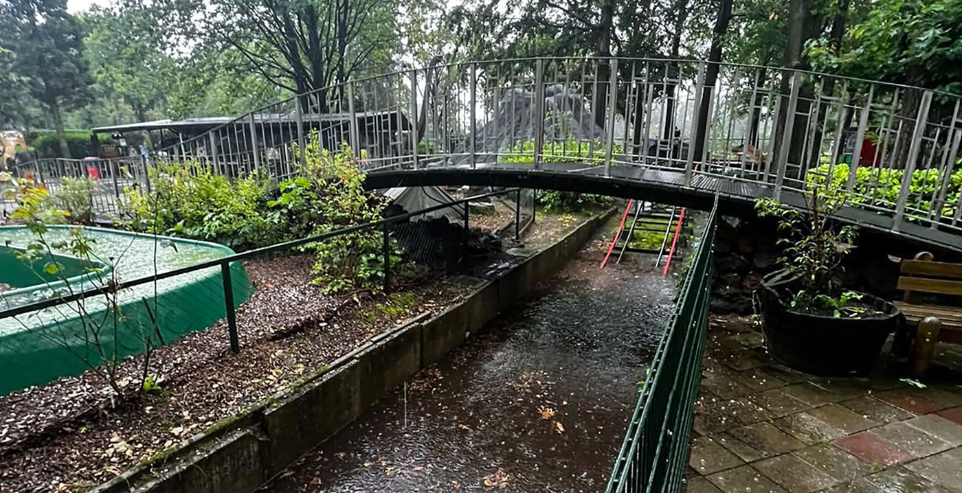 Attracties in de Waarbeek onder water door stortbui, maar pretpark is morgen weer open