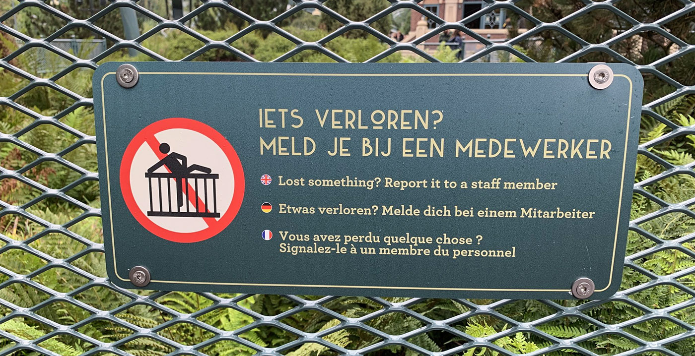 Efteling plaatst nieuwe borden bij achtbaan: verboden over hek te klimmen