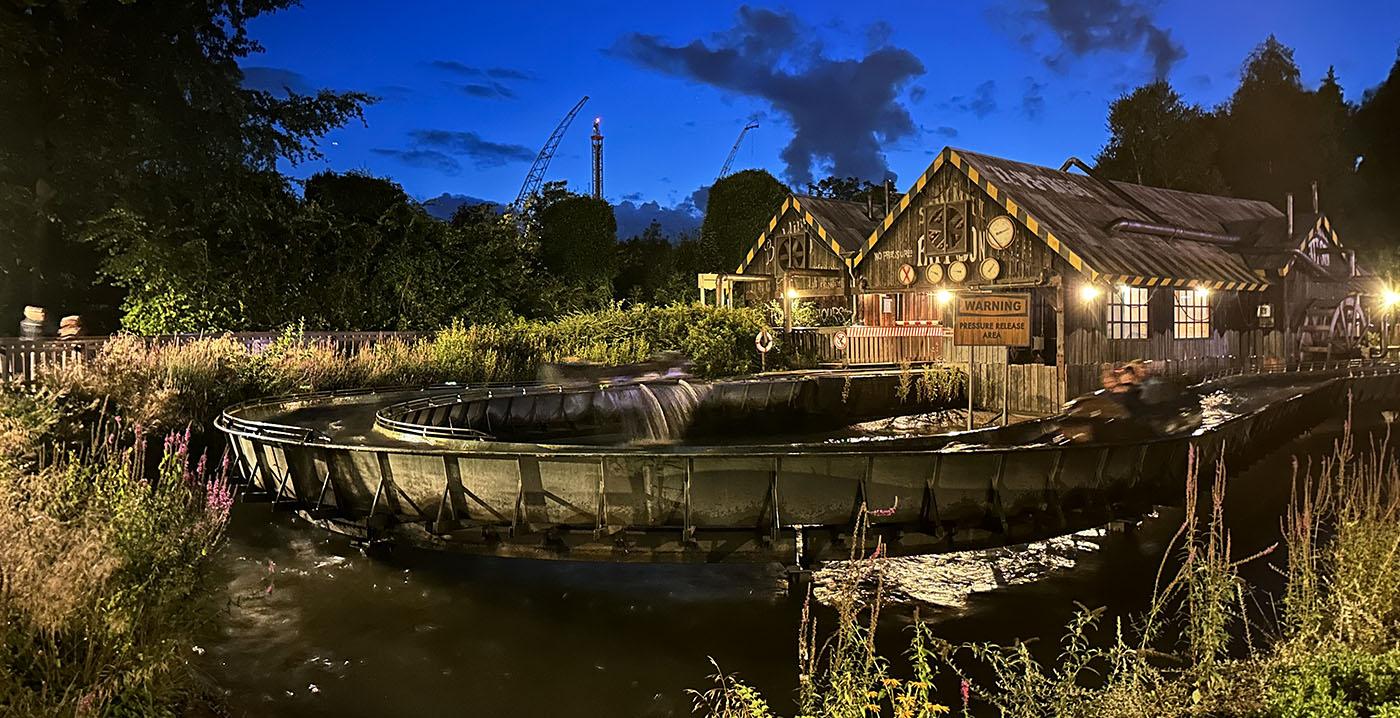 Walibi-bezoeker springt in waterattractie tijdens vechtpartij