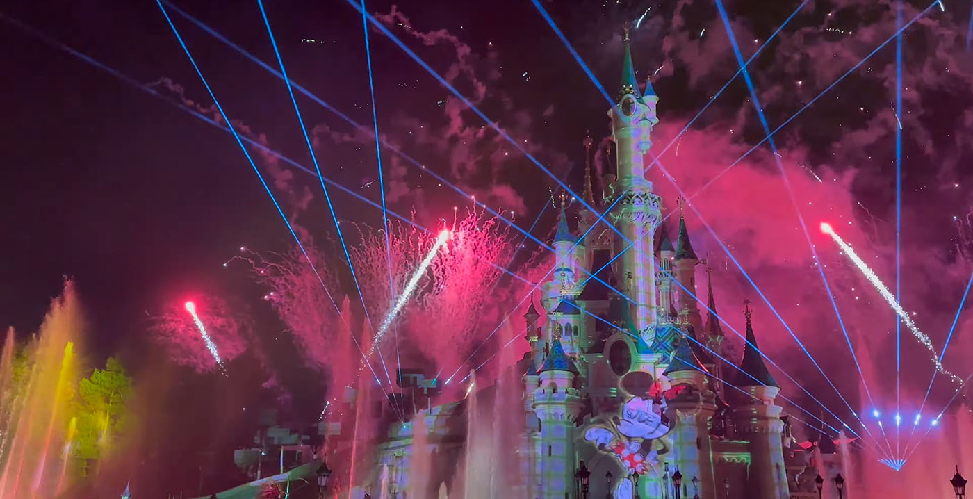 Bijzondere vuurwerk- en projectieshow in Disneyland Paris: Magic Over Disney