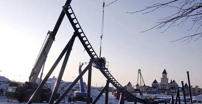 Bouw van Europa's hoogste en snelste mega coaster begonnen