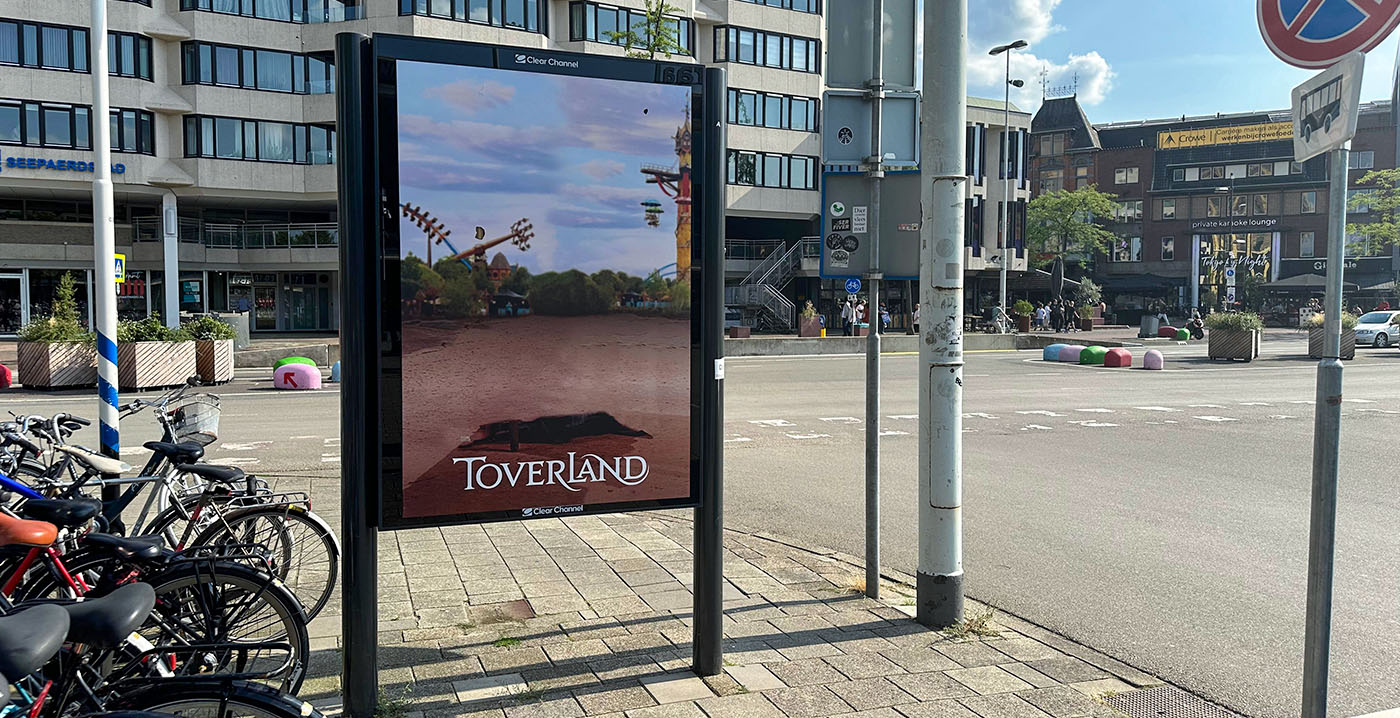 Toverland-reclamebord is plotseling leeg: tovenaar Merlijn gestolen