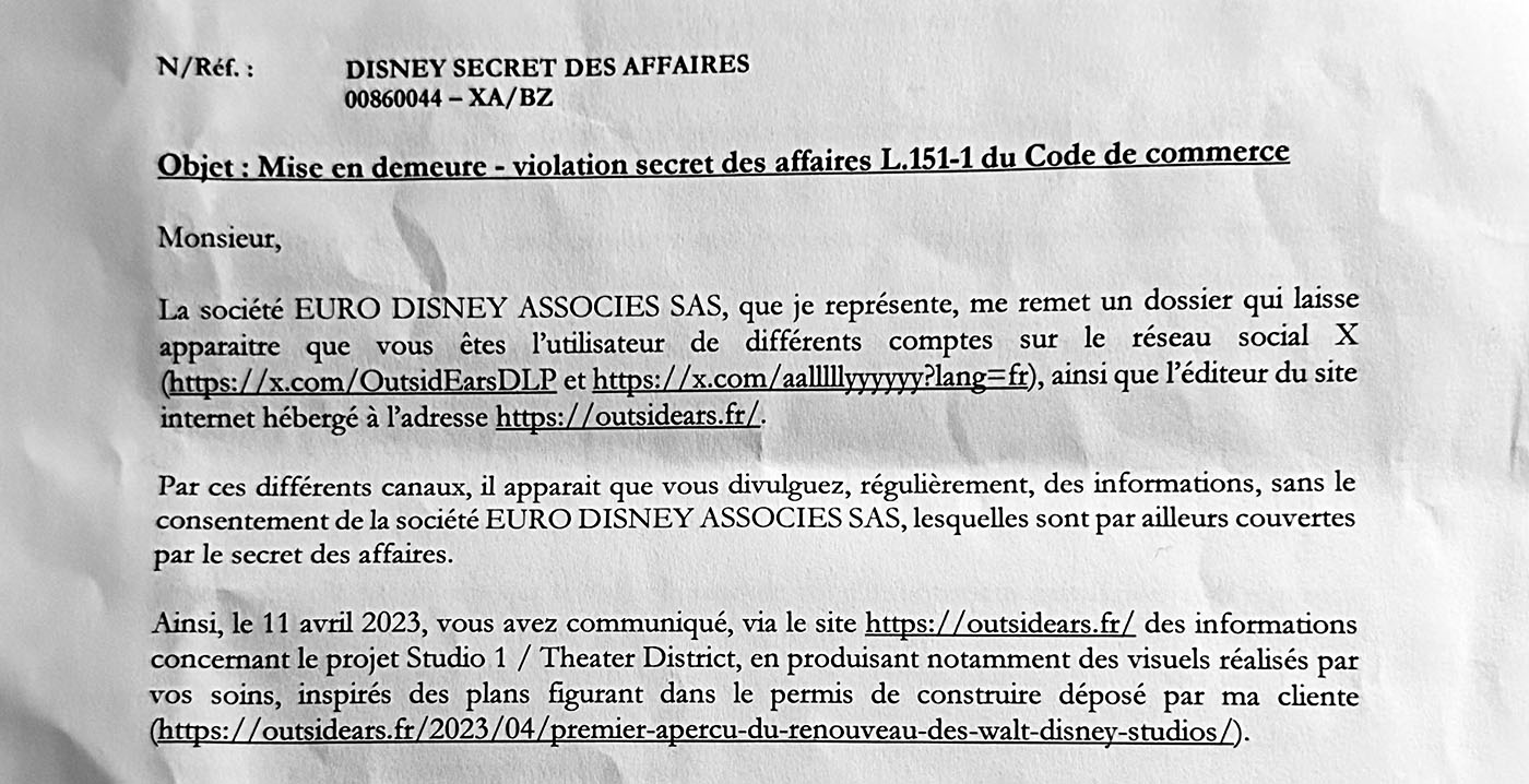 Disneyland Paris snoert fansite de mond: dreigement van advocatenkantoor