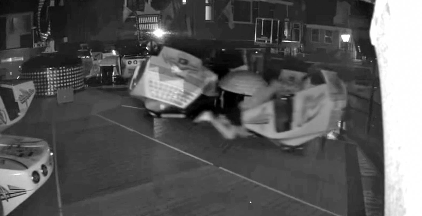 Video: jongeren misdragen zich 's nachts bij Break Dance op Friese kermis