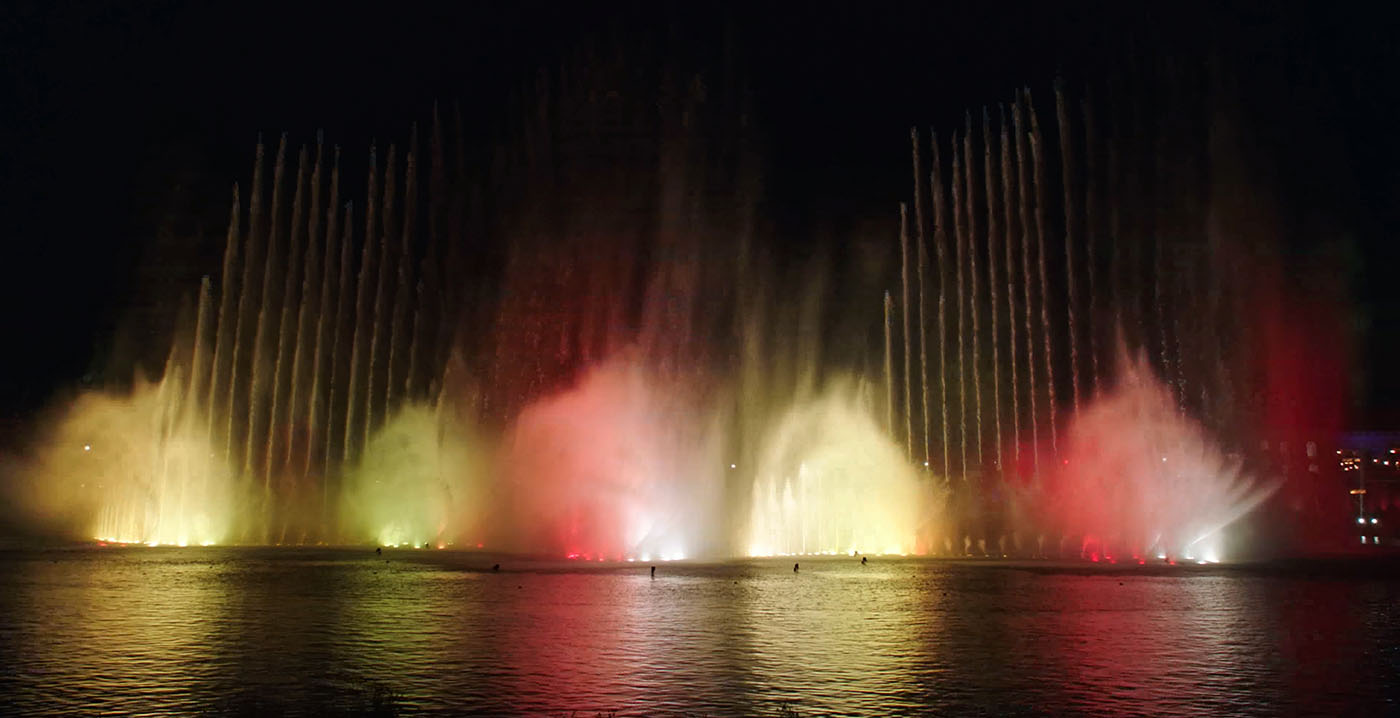 Efteling: speciale Aquanura-show met muziek van Guus Meeuwis tijdelijk terug