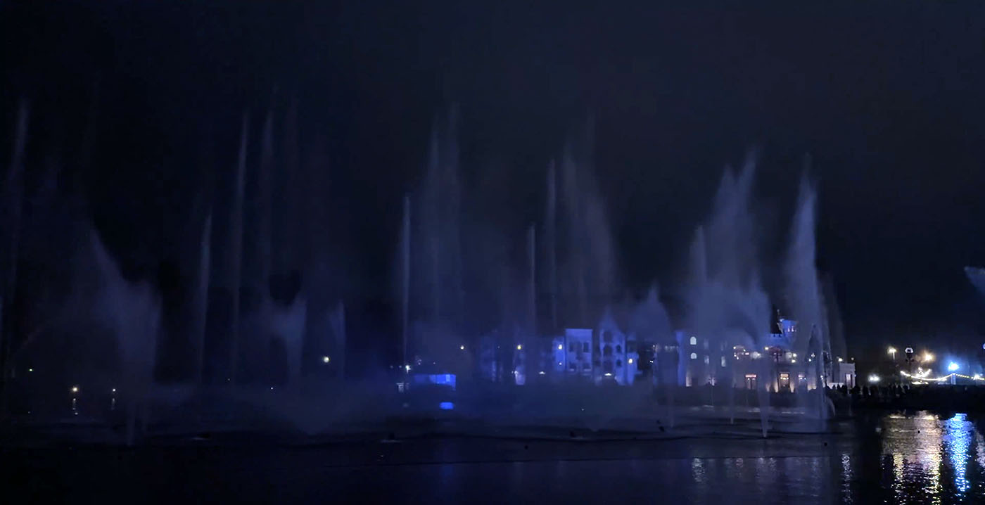 Video: Efteling-watershow met muziek Guus Meeuwis valt stil op laatste dag