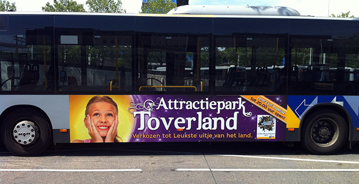 'Binnenkort busverbinding van Amsterdam naar attractiepark Toverland'