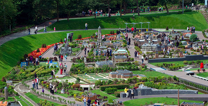 Gemeente Den Haag is boos op Madurodam