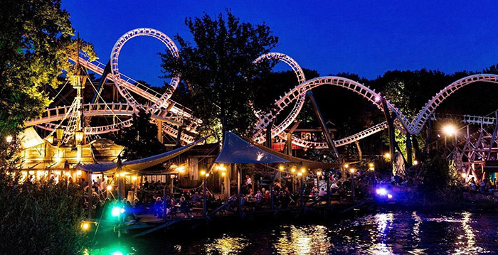 Efteling stelt verblijfsgasten teleur: deze zomer bijbetalen voor avondbezoek