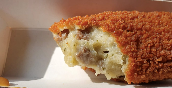 Nieuwe kroketten Efteling vallen niet in de smaak bij fans: 'Zo de prullenbak in'