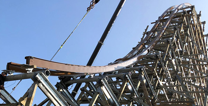 Foto's: dit is de 'first drop' van de nieuwe Walibi-achtbaan Untamed